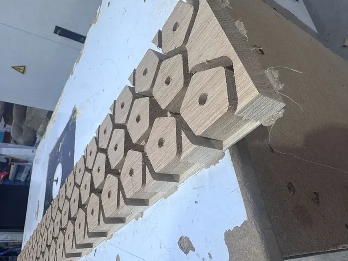 Piesă din oțel de configurație complexă